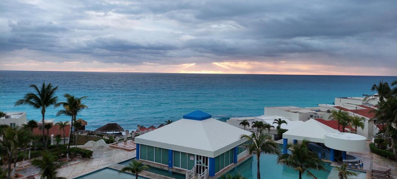 Departamento Cielo Ocen View En Condominios Solymar Cancún Kültér fotó
